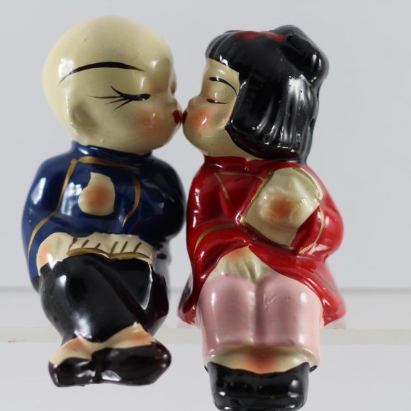 Vintage Kissing Salt and Pepper Shakers